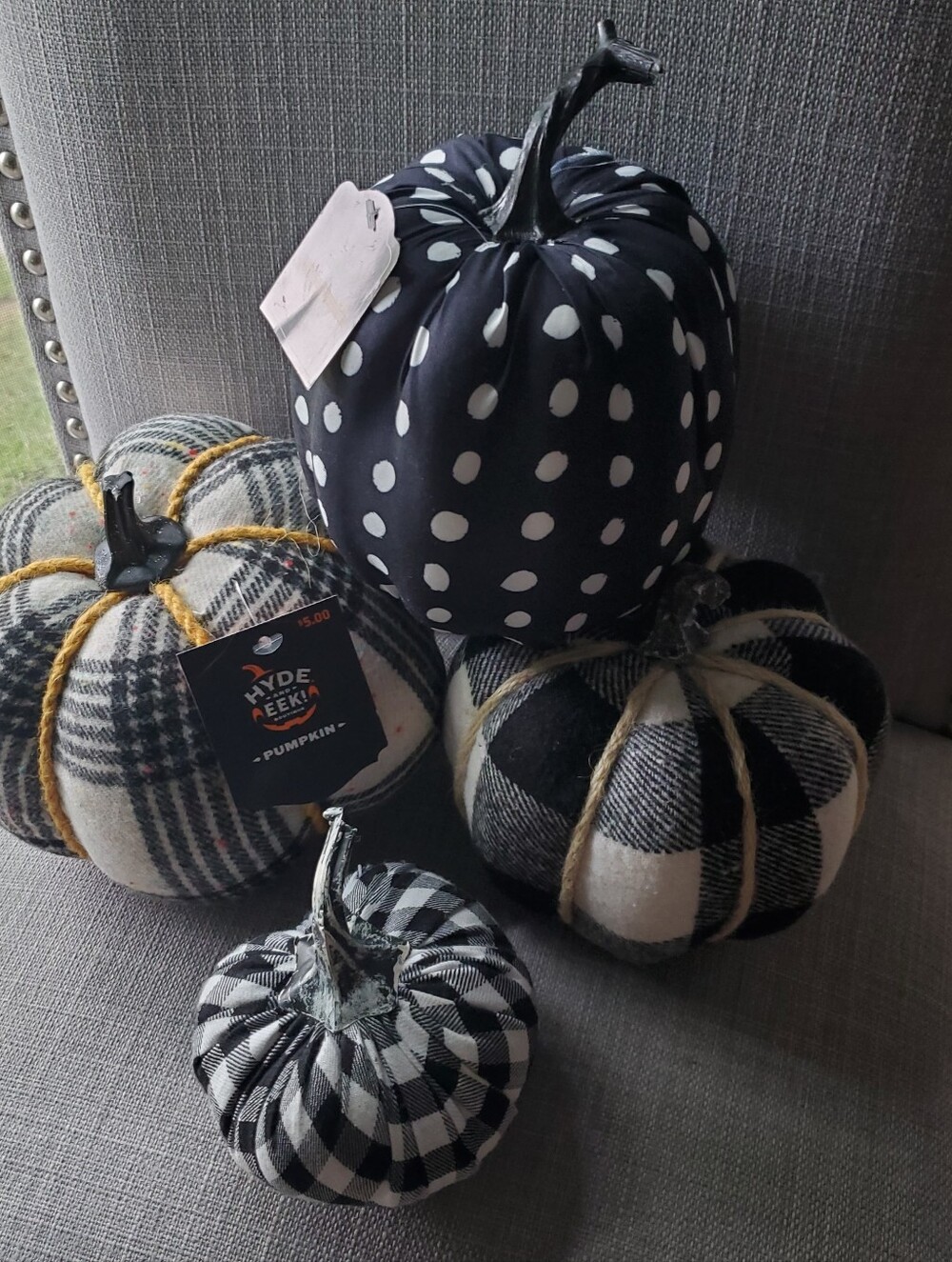 Black and White Decorative Fabric Pumpkins, Set/4, Halloween, nwt and nwot 3"-5"